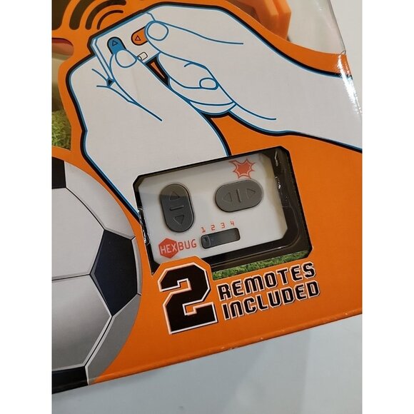 HEXBUG Robotic Soccer Arena Ages 8+ Sports Strategy Kit NEW FACTORY SEALED - Picture 2 of 10